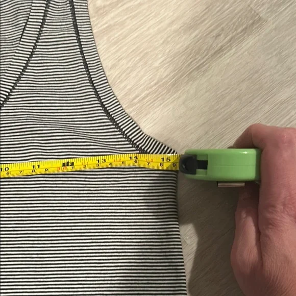 Lululemon Racer Back Top - Picture 4 of 5